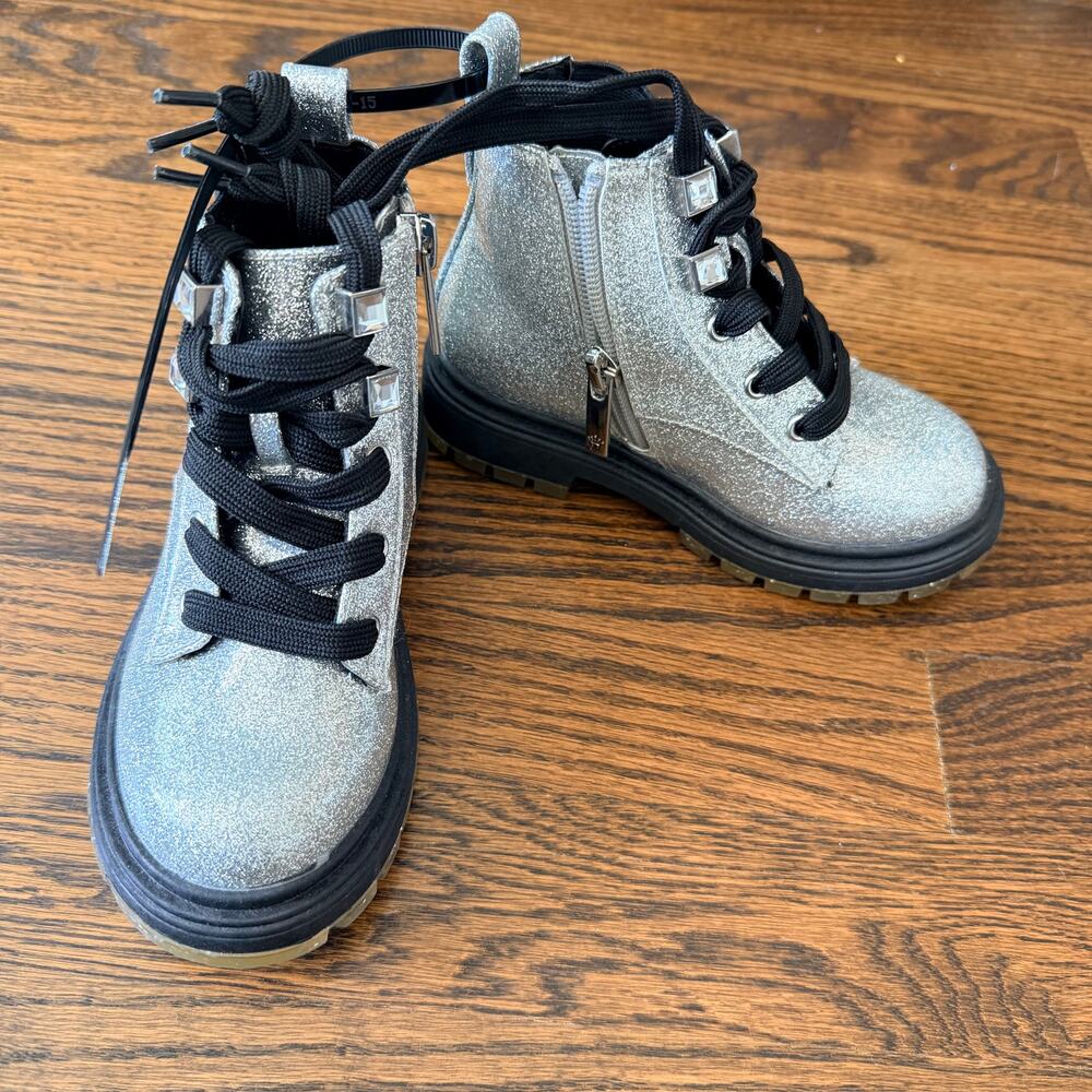 New Nina Kids Girl’s Silver Glitter Lace Up Colette Combat Boot - Size 9